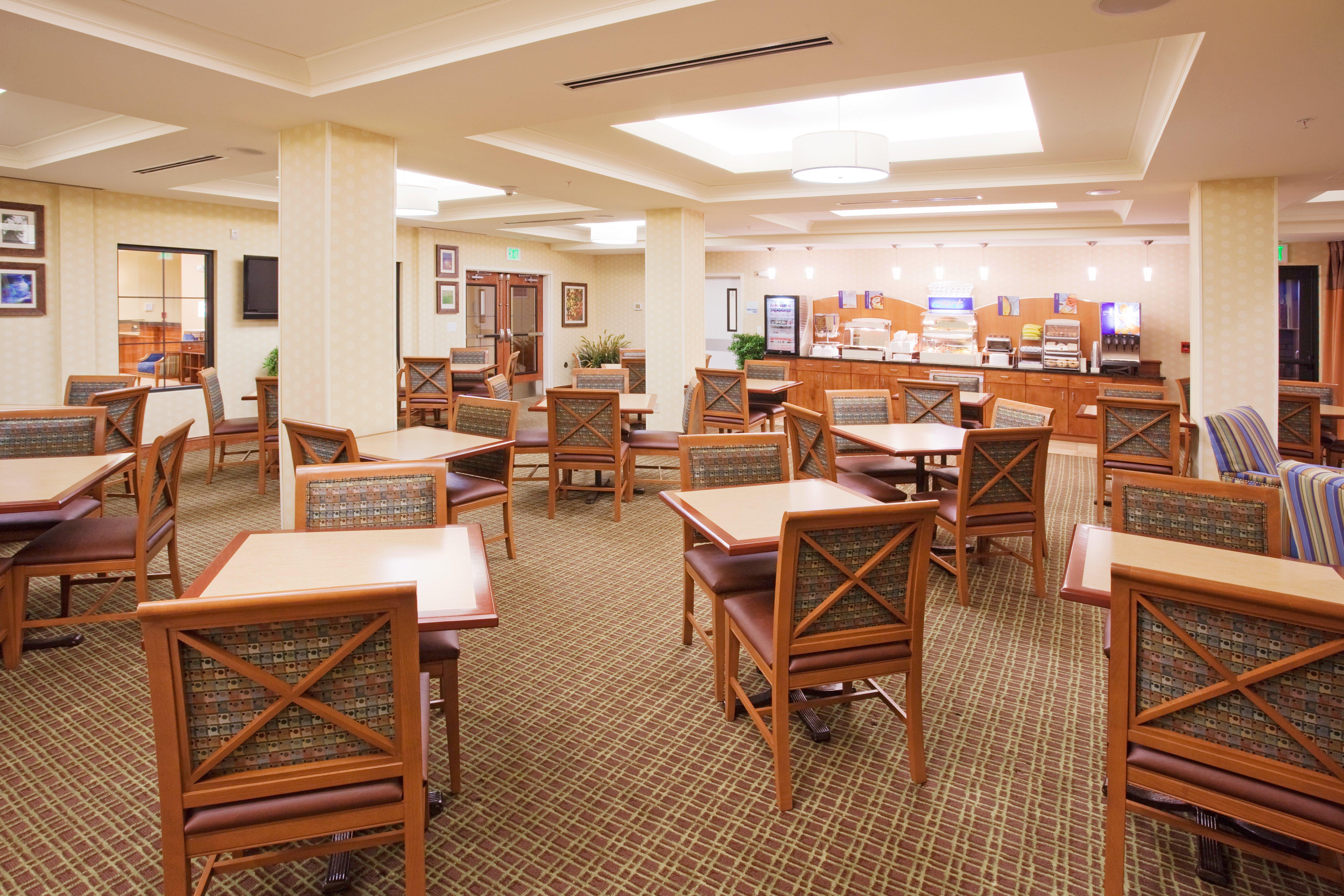 Holiday Inn Express & Suites Denver Airport By Ihg Eksteriør billede